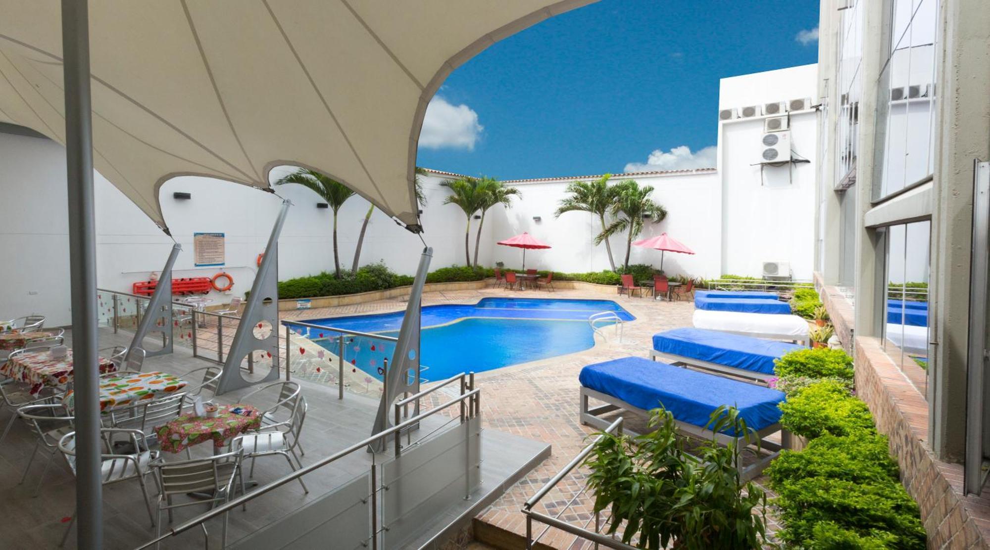 Atlantis Plaza Hotel Cúcuta Екстериор снимка
