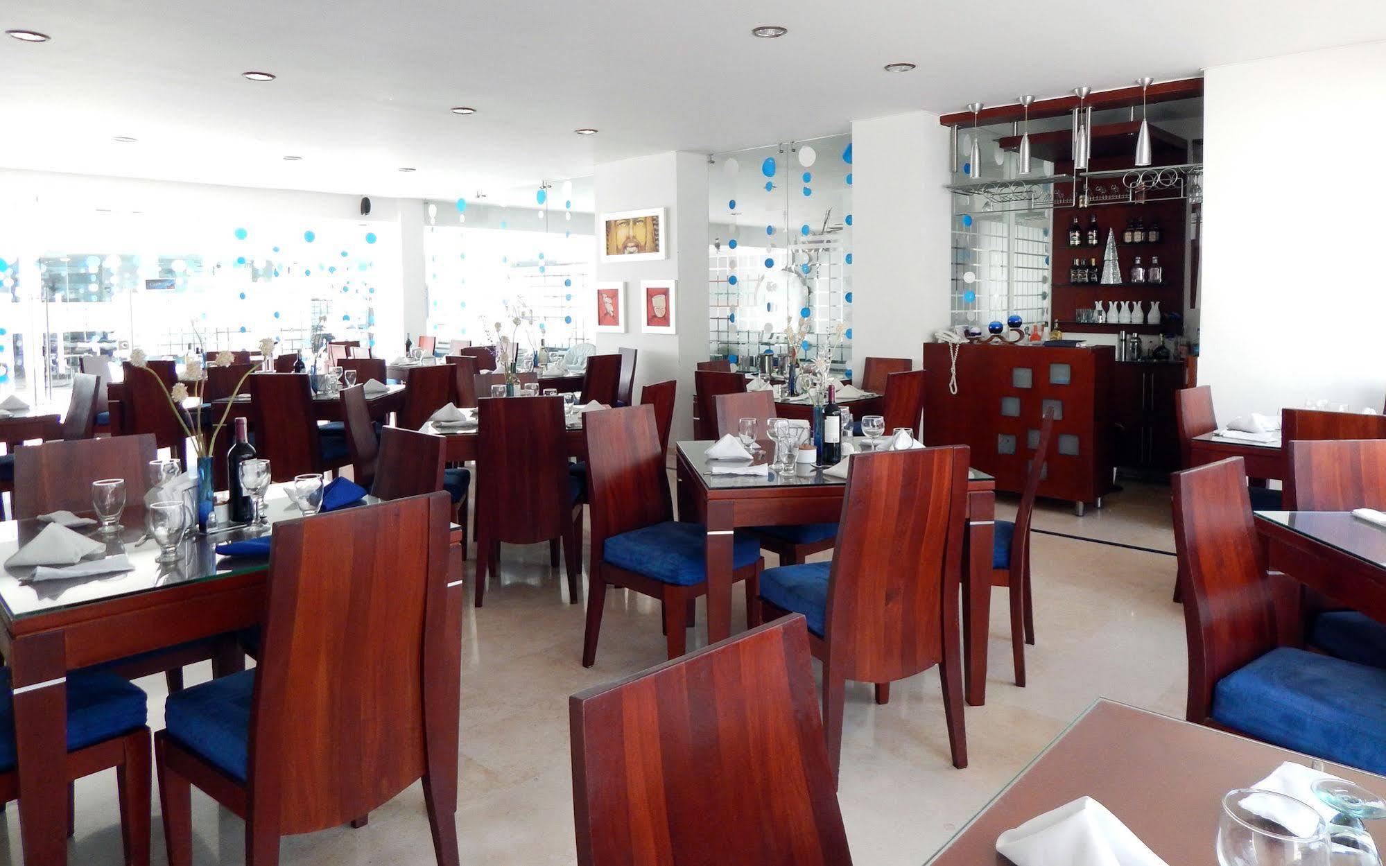 Atlantis Plaza Hotel Cúcuta Екстериор снимка